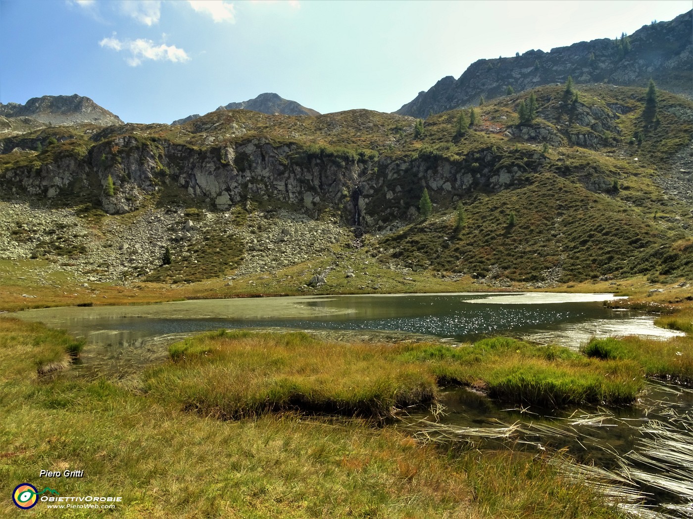 39 Lago 'piccolo' ricoperto per buona parte da erbe acquatiche.JPG